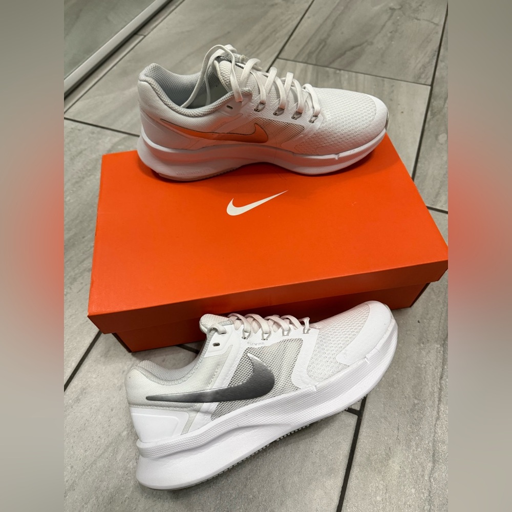 New White Nike Shoes